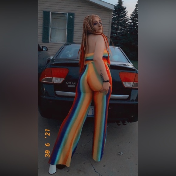 STRAPLESS RAINBOW JUMPSUIT ROMPER FASHION NOVA - Picture 2 of 8